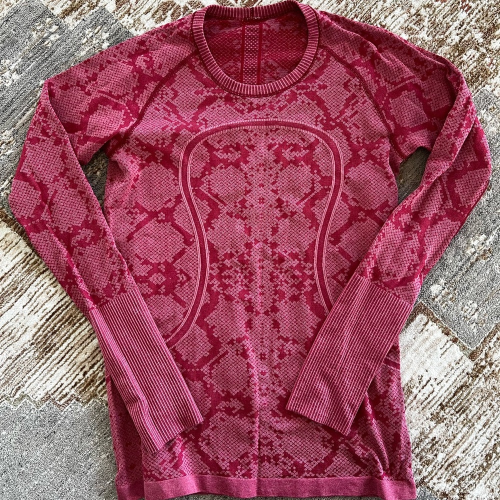 LuluLemon Snake Skin Print Red Running Top
